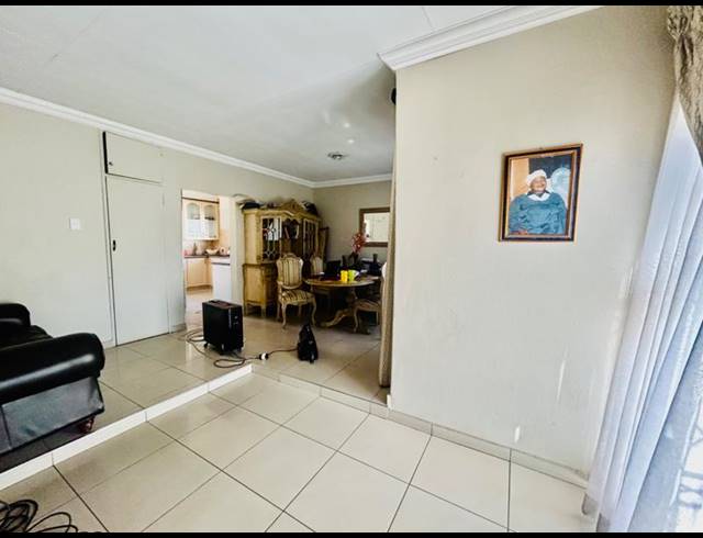 3 BEDROOM HOUSE FOR SALE IN VANDERBIJLPARK SE 6